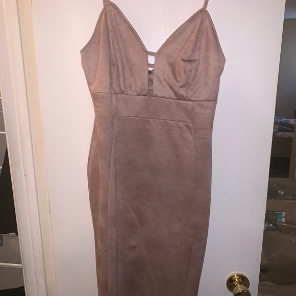 Nude dress - Picture 1 of 2